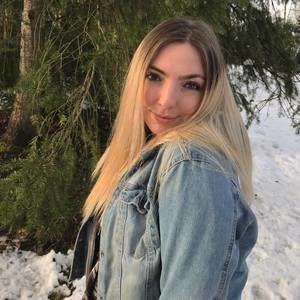 Meet your Posher, Karlie